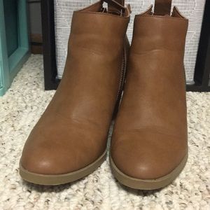 dv brand high heel booties